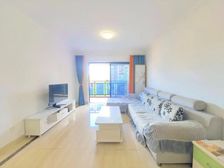 临深:精装三房带家私 三开间朝南 看小区园林景观