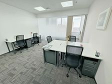 雷格斯直租!北方传媒中心 10人间 水电网物业全包可短租