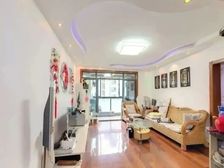 四开间朝南,南北通,户型好,交通便利,中高楼层