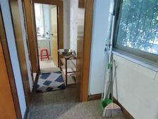 芭暑纸彪房 楼层好得很 下楼到校 2楼的房子