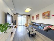 翡翠城三期采光好婚房装修全明格局