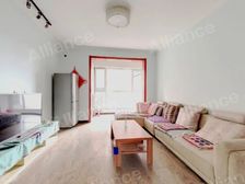 《业主急售》《南北通透》《拎包入住》《户型方正》《配套齐全》