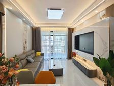 联湖花园 2万上车 燕湖轻轨站旁 (来电送车位)全新装修未住