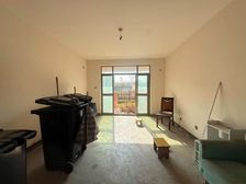 新上 二期零九年清水房 看房方便 业主诚意出售 满五年