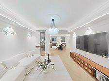 精装大三房,小区中间楼层中间位置