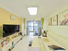 次顶湖景南北户型,视野开阔,不靠马路自住装修,满五年V一