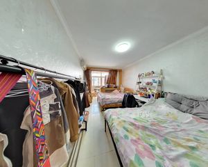 前泥洼小区正规2居236南北朝向随时看房