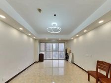 南北通透 双阳台 楼层好,视野开阔,楼下地铁 随时看