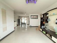 龙湖天街旁 三房两卫 采光非常好 有钥匙看房