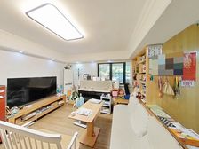 房型方正,满五年,采光好,业主诚心出售,安静位置,看房方便