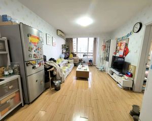 金盏嘉园82平全南向两居室带本出售180万临望京大山子酒仙桥