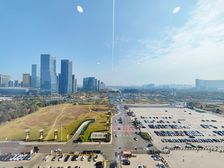 正对SKP|5隔间20工位|产权面积 视野开阔 直看龙泉山脉