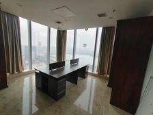 端户 房东直租 300平 座50工位地铁口 云中城写字楼