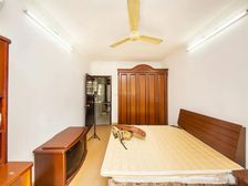 车站新村 1室1厅1卫 豪华装修 188万元