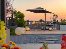 二楼带露台 大四房(随时看房)房东诚心卖 看中可议价