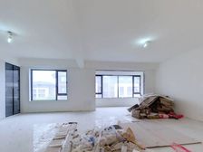 中间位置 不临路 精装修边户带双车位和储藏间