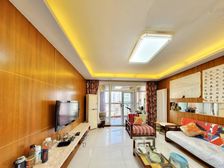 鑫苑中央花园东区 4室2厅 北