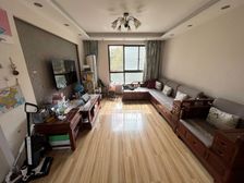 上院东边套 送10平方 室内南北通透 采光好 停车便利