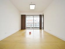 南向2室2厅3卫,近地铁与公园,出行便利,舒适生活空间。