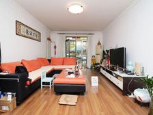 一楼 莱茵春天 带60平 大院子 三室两卫 南北通透配套齐全