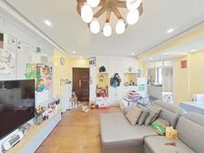 鼎鑫名流苑 2室2厅1卫 精装修 325万元