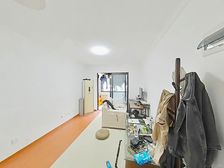 有证可以交易,房子是达诚雅苑的,楼层好,近地铁22号线