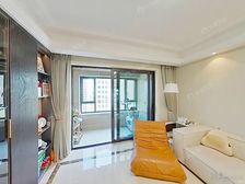 凯利海华府 4室2厅2卫 精装修 1420万元