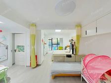 保利金爵公寓 2室2厅1卫 精装修 310万元