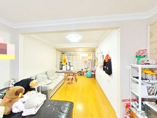 弘扬公寓 96.58平2居 南向精装修 南北通透。