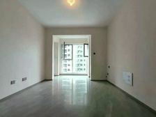 次新房 南北通透 集中供暖 有电梯 刚需小三居 精装好房