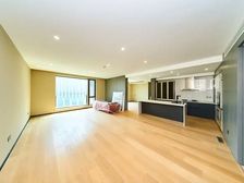 使馆一号院183平三居室,一次没有住过的全新房 随时看房