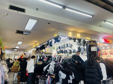 小什字双轻轨出入口门面!年租7.8万卖79万,人流必经之地