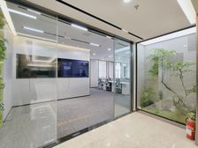 全新豪华装修带家具 苏宁睿城万达金鹰世界旁 100平多套可选