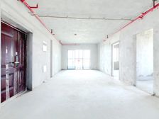 一线观江,前排无遮挡,产证满2年,诚意急售!