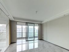 北龙湖 绿城湖畔云庐 153平 精装修南北通三房两厅两卫