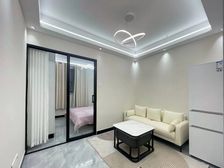 送15平花园!全新精装,6号14号地铁300 ,送固定车位!