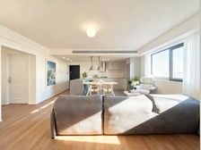 隔壁豪宅17.8W,本案6W加,同样的配套,而且不X购,急售