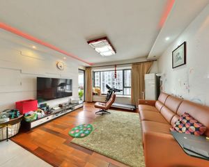 东苑A区 4室1厅 南