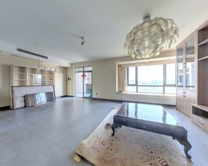 翡翠城三期 4室2厅 南