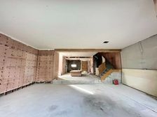 限价1仟6 万科松山湖1号端头位别墅 已挖好地下室 实用4