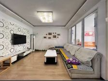 七中旁 嘉和雅苑 3层 精装婚房三居室 13年的房