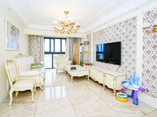 17年次新房 电梯高层 双南两房 精装修 拎包入住 车位好停