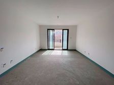 新上 江风华旁 郡未来毛坯 房 卫双阳台 看中价格可刀满