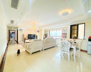 天悦府 4室1厅 南