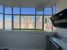 三中低总价房子,随时看房,通透三室,四层,老证赠储间