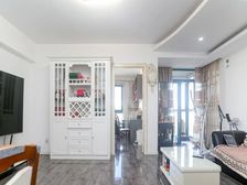 楼层好,朝向好,小区管理好,诚意出售,带车位,价格低