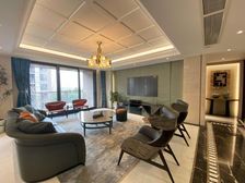 金地天御 总高8楼大平层西边套 全明户型 四个阳台 诚售