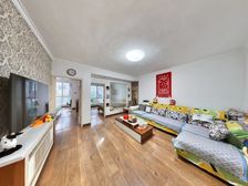 香山花园 3室2厅 93.68平