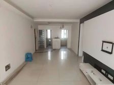 豪都南北通两房带个大院子 南临河采光好 钥匙看房 价格可以聊