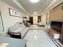 17年雅颂新上 朋友委托 精装修南北通 满五 建平 看房方便